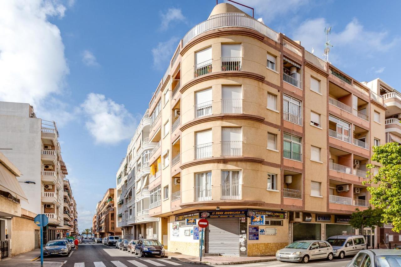 Apartamiento Fragata Apartman Torrevieja Kültér fotó