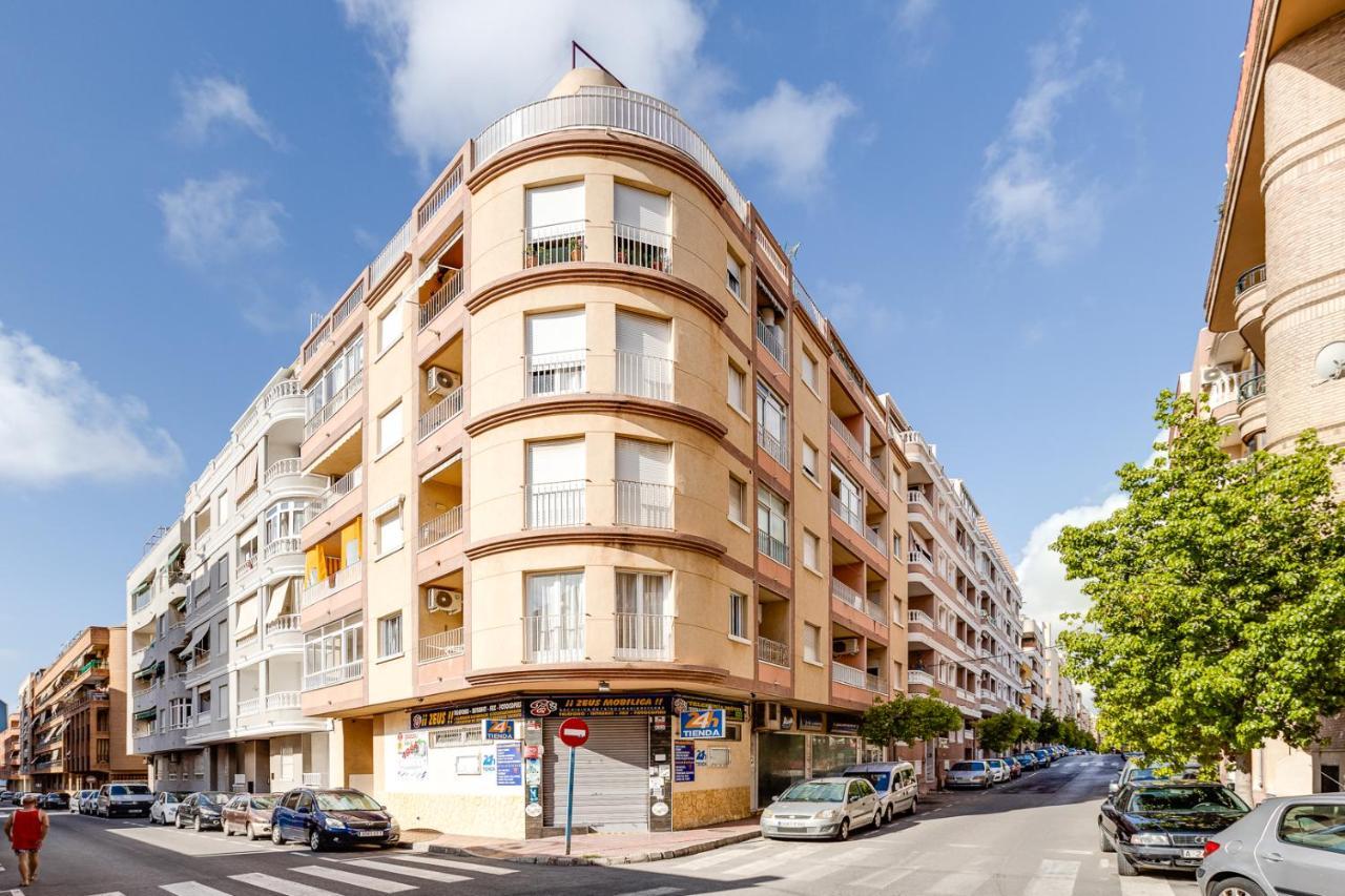 Apartamiento Fragata Apartman Torrevieja Kültér fotó