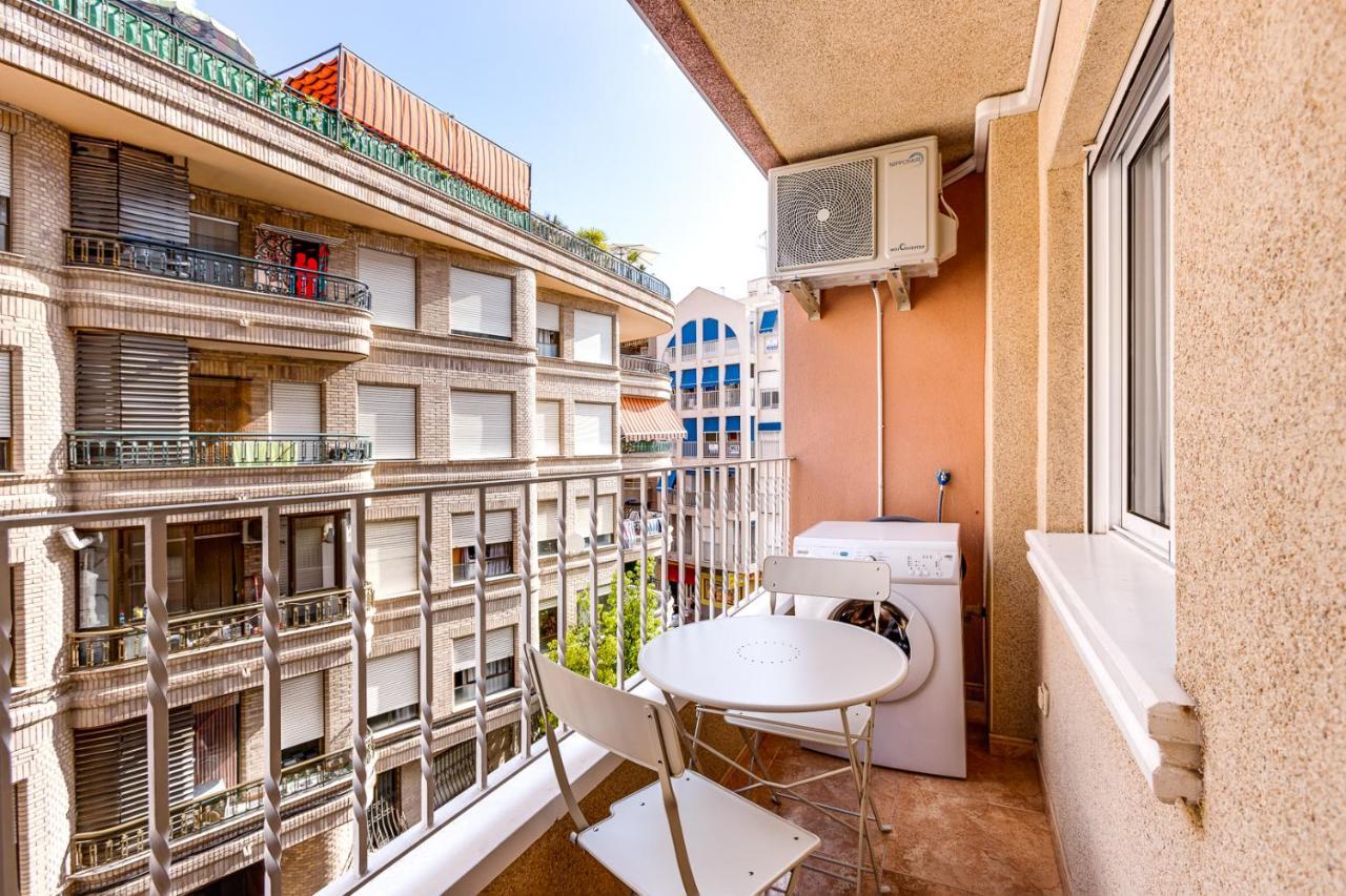 Apartamiento Fragata Apartman Torrevieja Kültér fotó